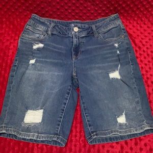 Maurice’s shorts sz 6